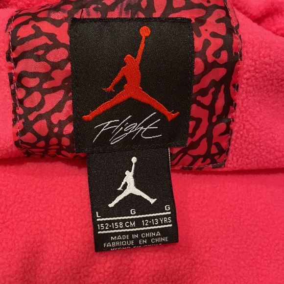 Hot pink puffy jacket! - Picture 8 of 8